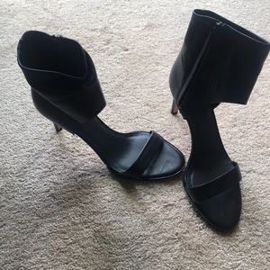 VINCE VERO CUOIO black ankle heeled boot sandal